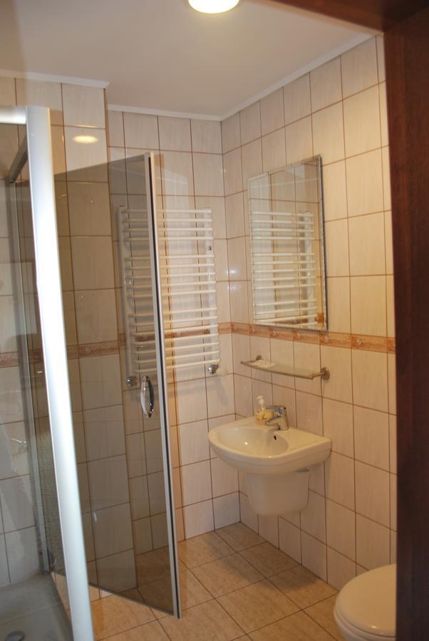 ויילאון Noclegi Helios & Hotelowa מראה חיצוני תמונה